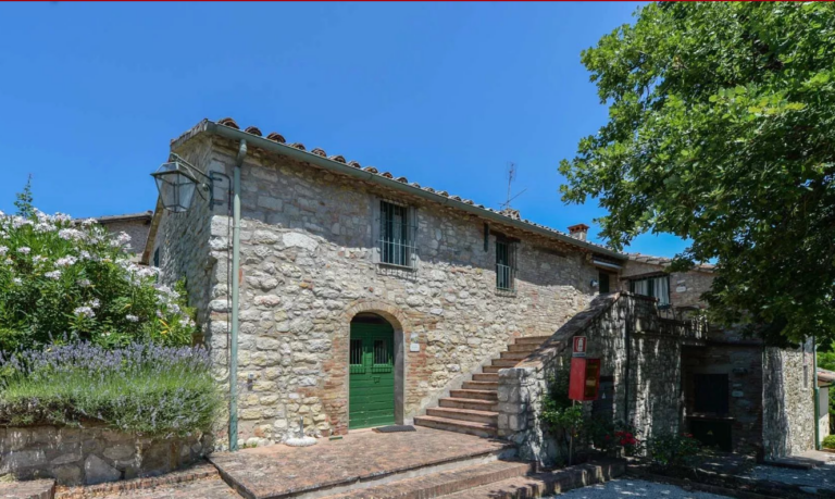 Uva Spina – Casa Tre Pettirossi