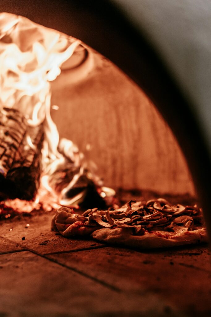 Pizza oven with fire