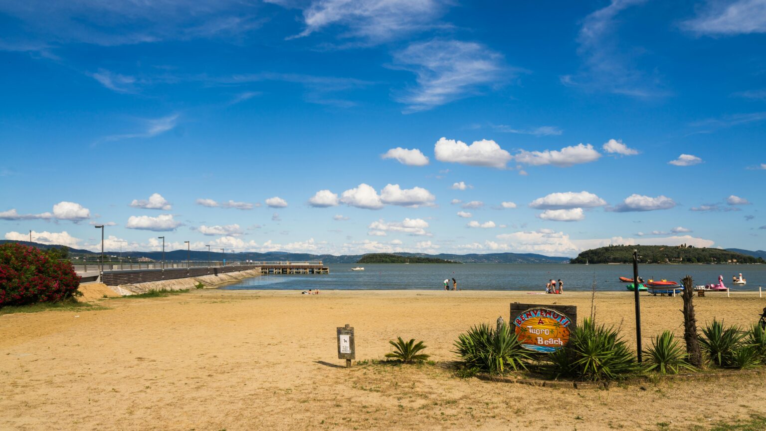 Lake Trasimeno under a cloudy sky