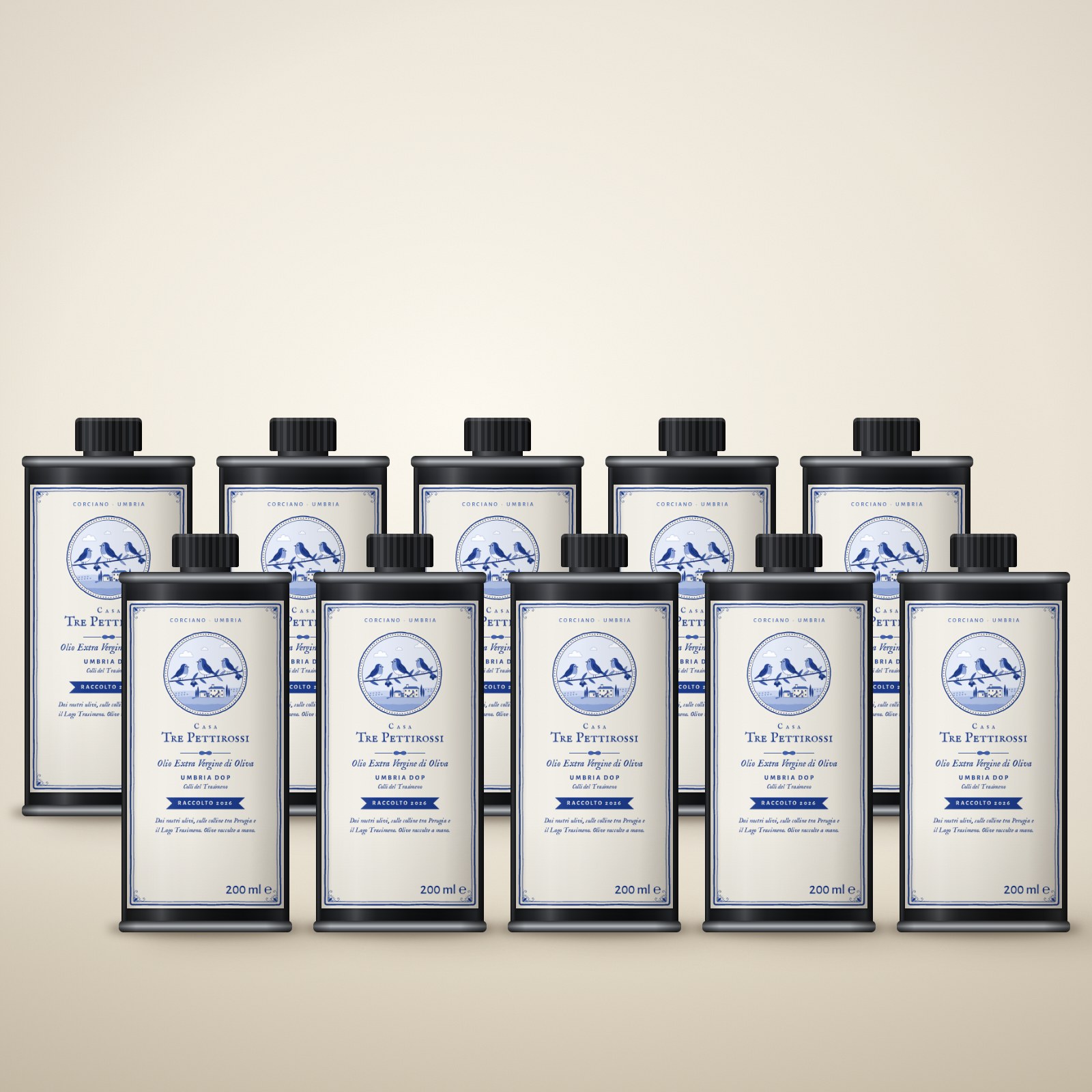 Tien blikjes olijfolie 175 ml Tien zwarte blikjes extra vergine olijfolie van 175 ml met het etiket van Casa Tre Pettirossi