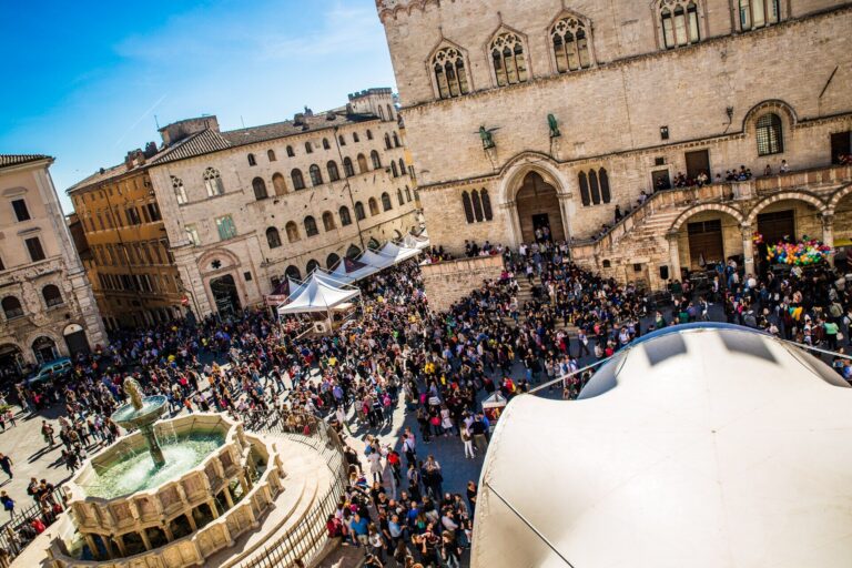 Crowd at Eurochocolate in the center of Perugia