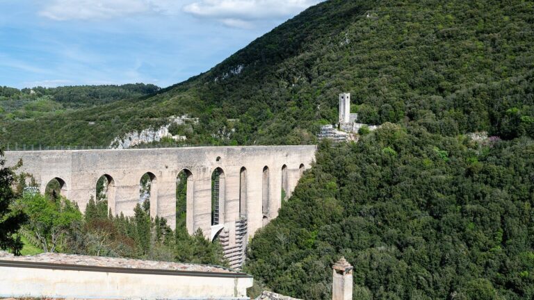 The Ponte delle Torri in Spoleto between the green hills